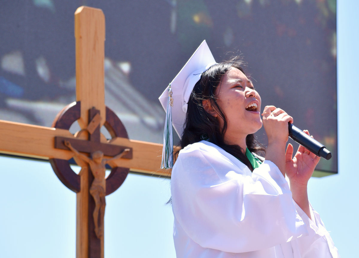 060921-smt-news-sjhs-graduation-007